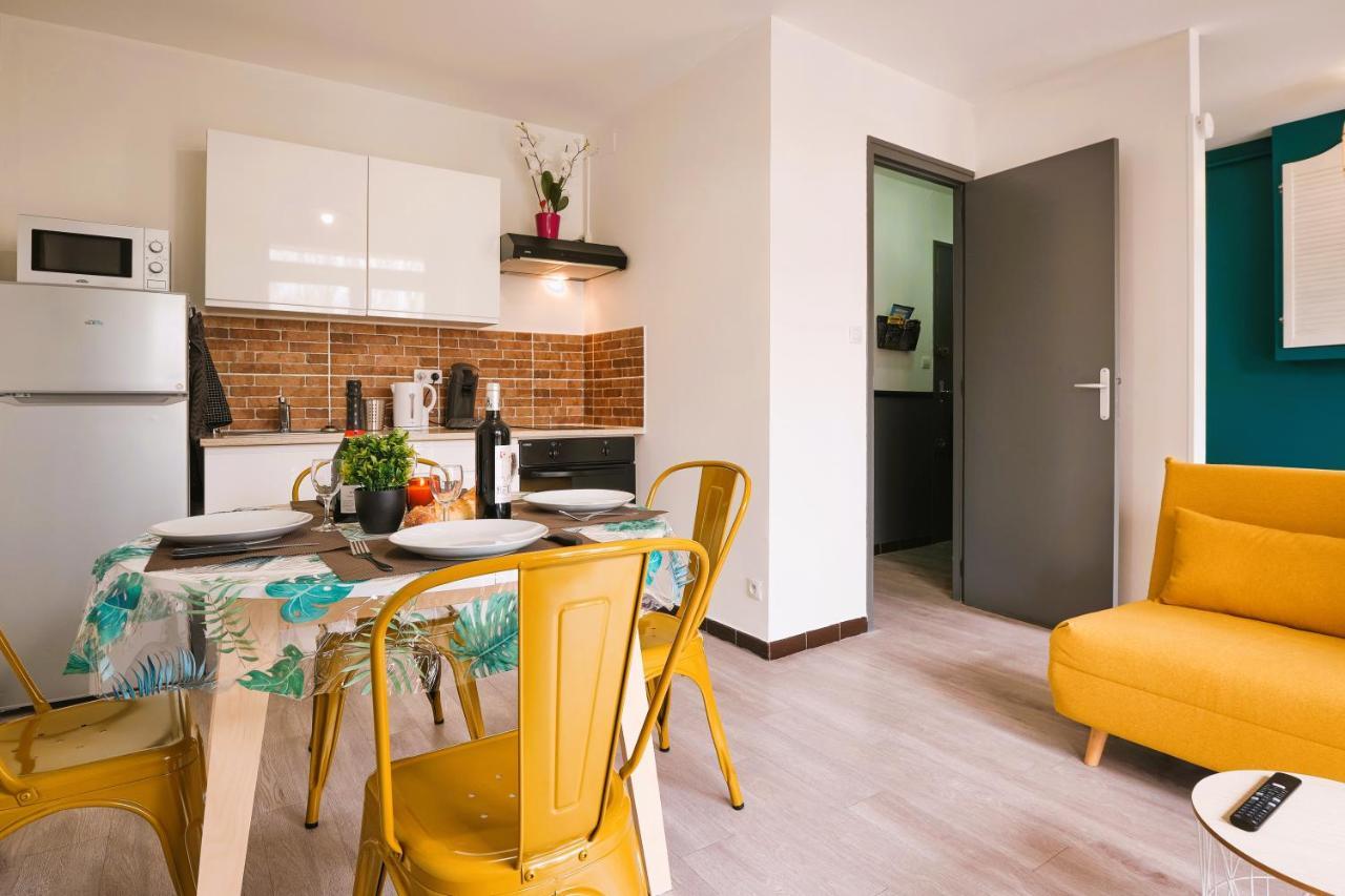 Tout Confort ! Climatisation, Centre-Ville, Parking, Terrasse, Wifi, Netflix Carcassonne Exterior foto